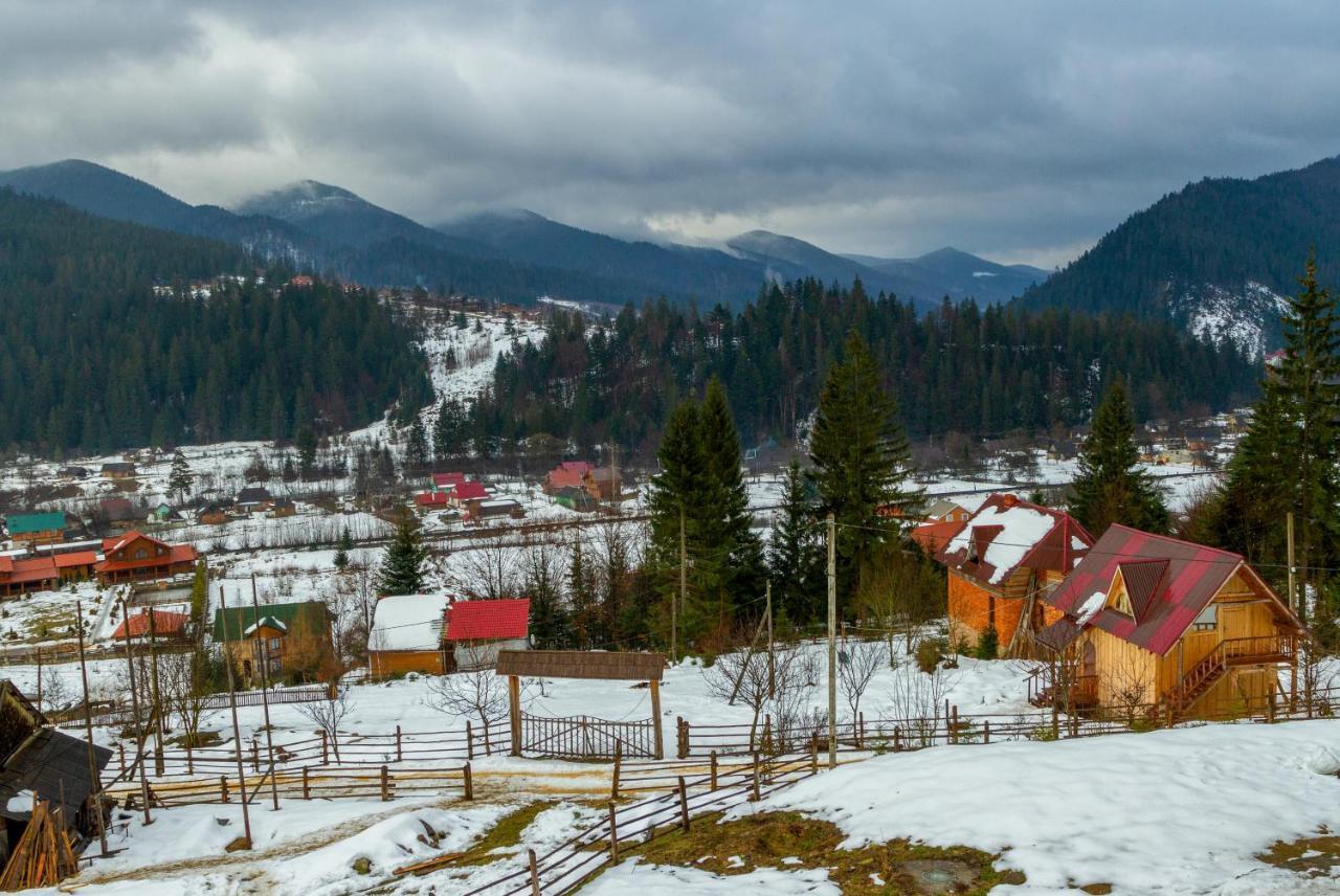 Sadyba Morozko Tatariv Exteriér fotografie